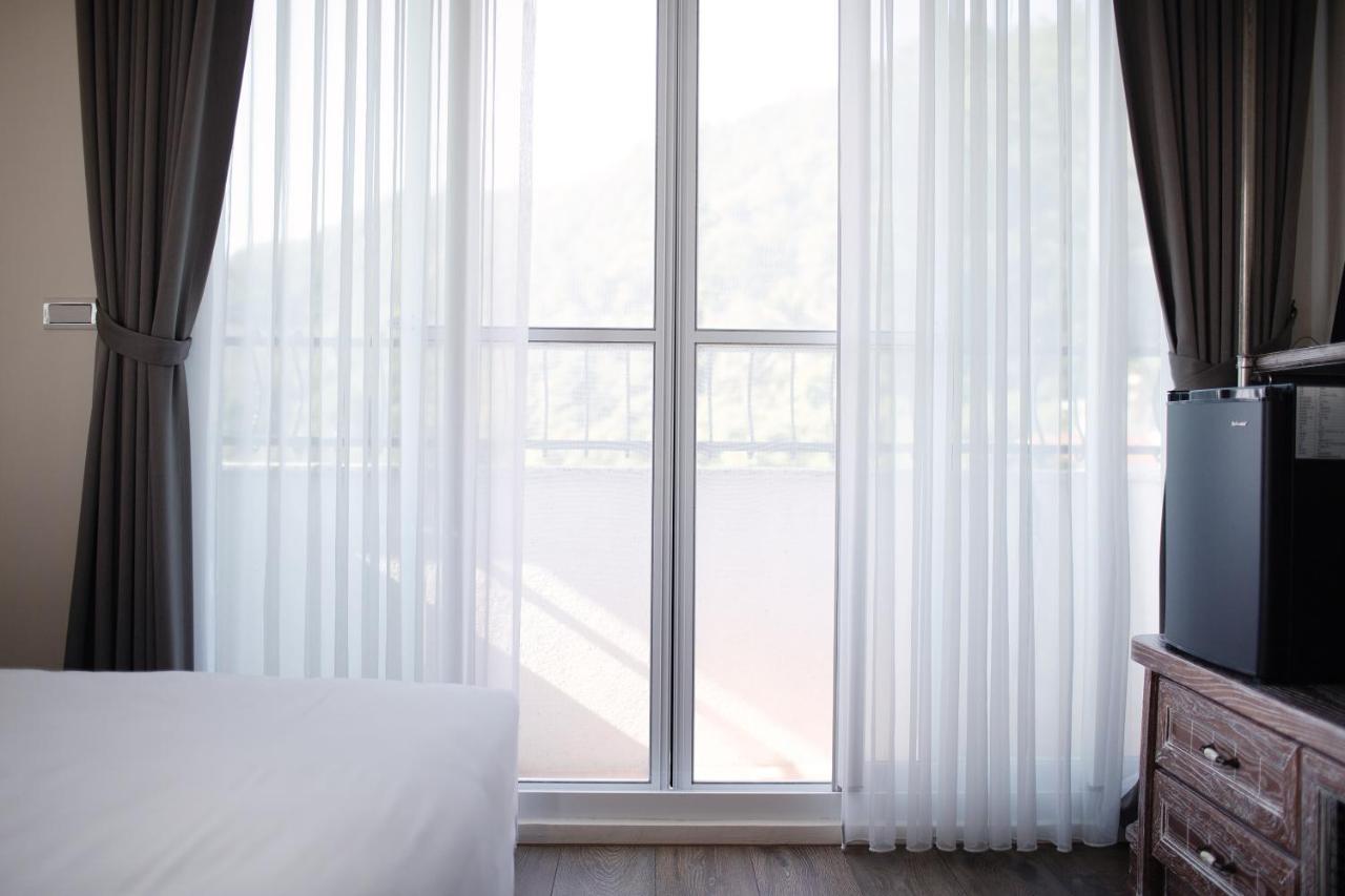 R&J Guesthouse Юаньшань Экстерьер фото